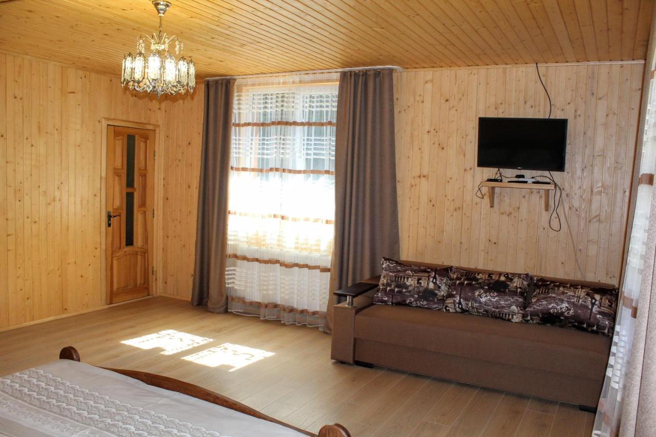 Homelike Yablunytsya Esterno foto