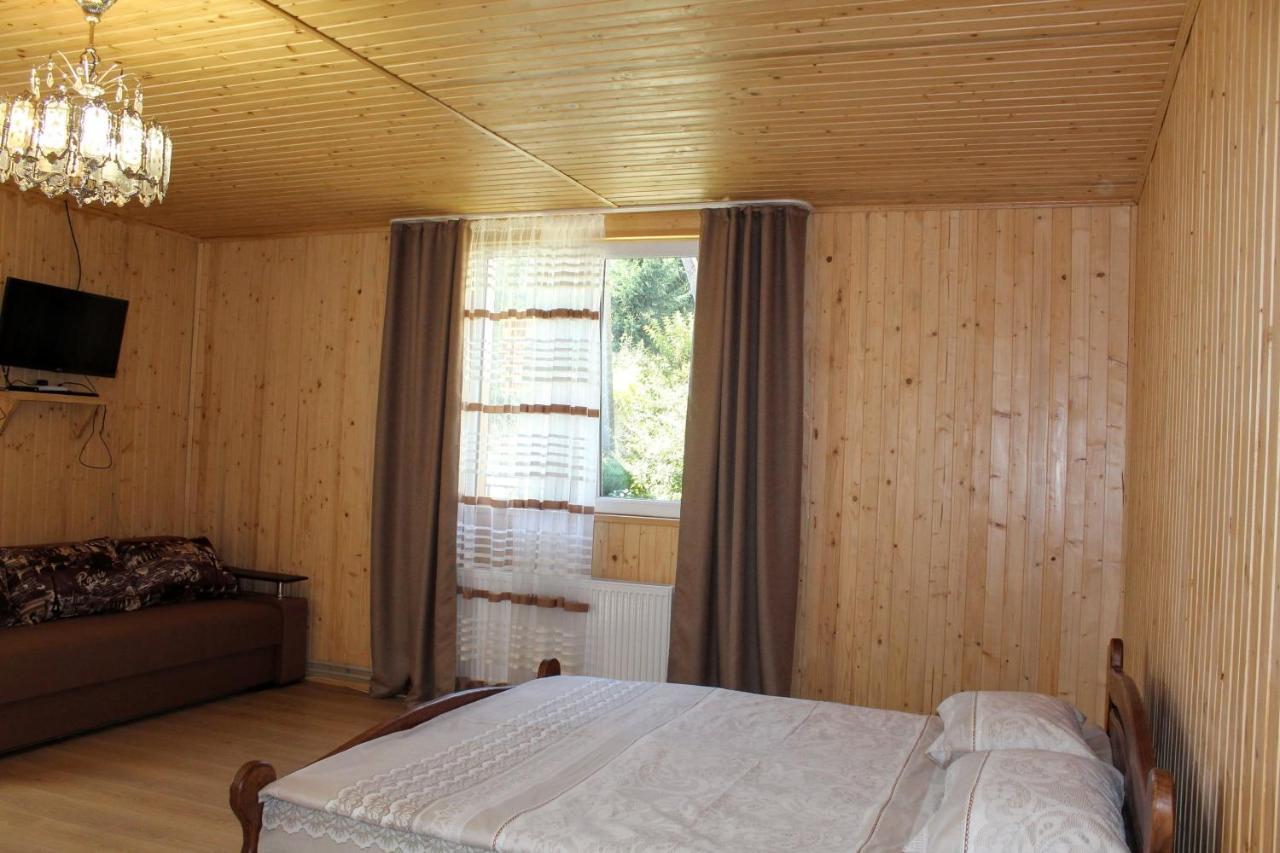 Homelike Yablunytsya Esterno foto